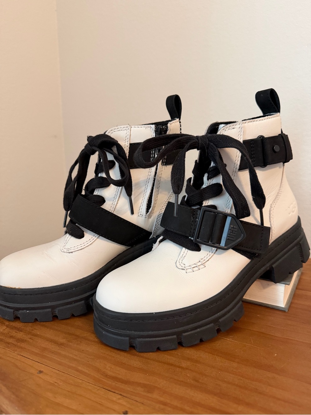 UGG White and Black Lace-Up Buckle Combat Boots